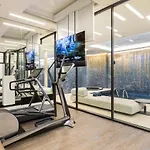 Luxury Apartment With Eiffel Tower View And Sauna