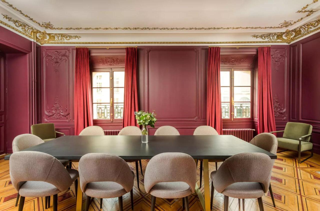 Appartamento Luxury With Eiffel Tower View And Sauna Parigi